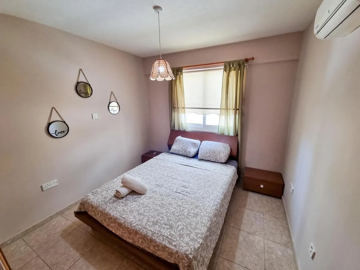 Dock Holiday Apartment Larnaca 0*,